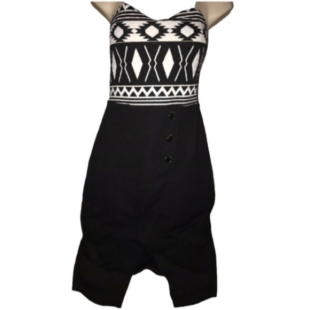LOVE CULTURE STRAPLESS FRONT SLIT DRESS LARGE-EUC